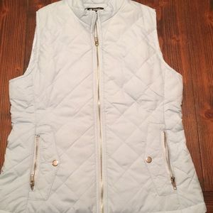 Sky blue zip up vest with pockets